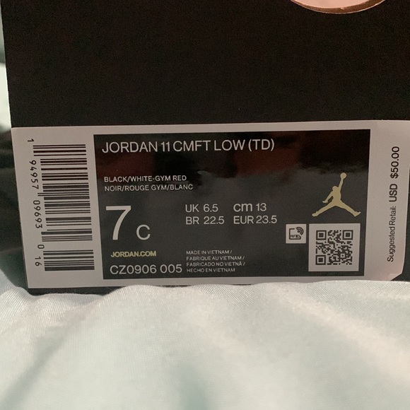 LIKE NEW toddler Jordan 11's! - Picture 2 of 8